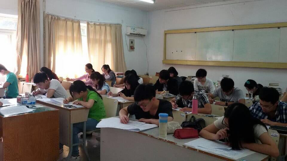 慧考试学员参加2016南京市零模考试